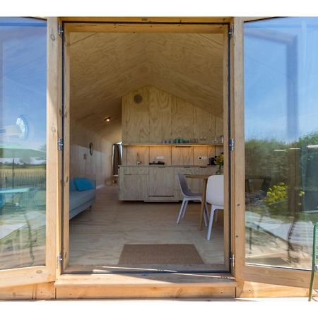 Superb Apartment Near The Beach In Vrouwenpolder Exterior foto