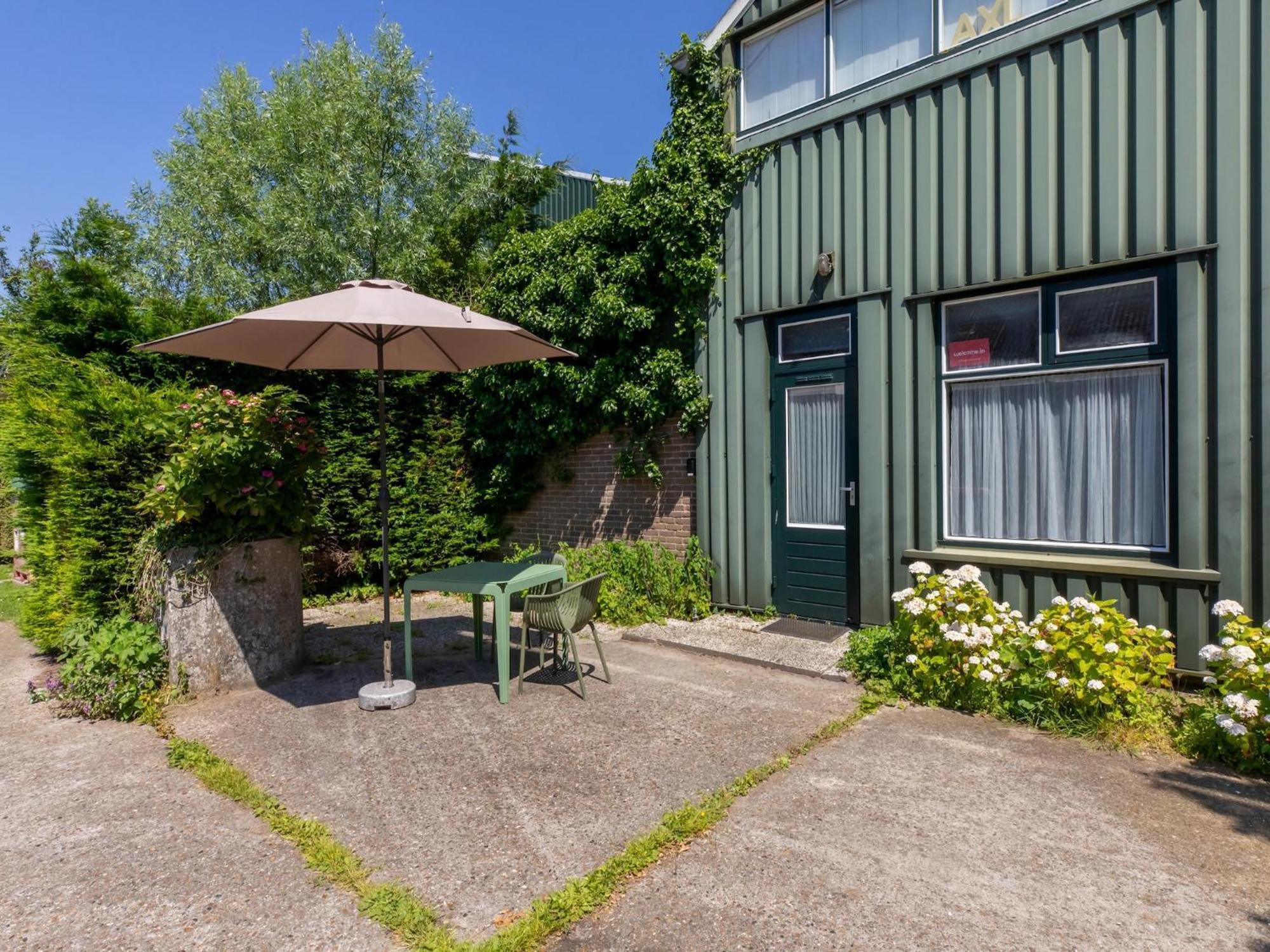 Superb Apartment Near The Beach In Vrouwenpolder Exterior foto